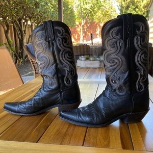 Black Cowboy Boots for Women